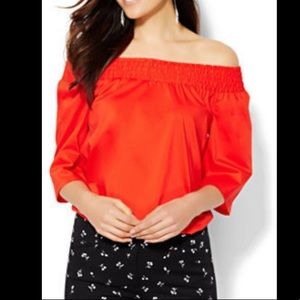 7th Avenue Off Shoulders Top